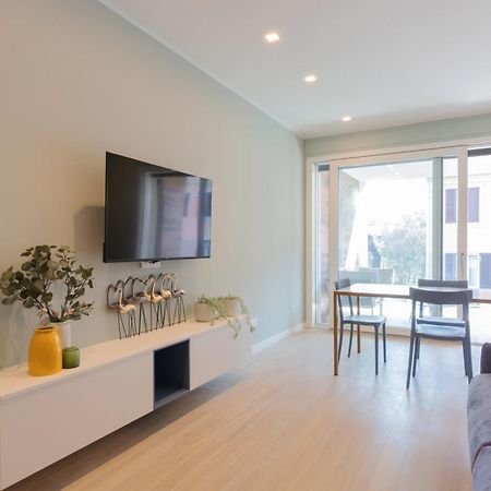 Апартаменты Exclusive Terrace Garden View - 15 Min From Duomo Милан Экстерьер фото